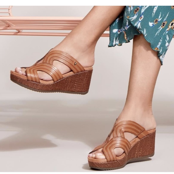 Vionic Women's Malorie Raffia Natural Wedges - Ladies Platform Sandals Size 8 - Picture 1 of 6